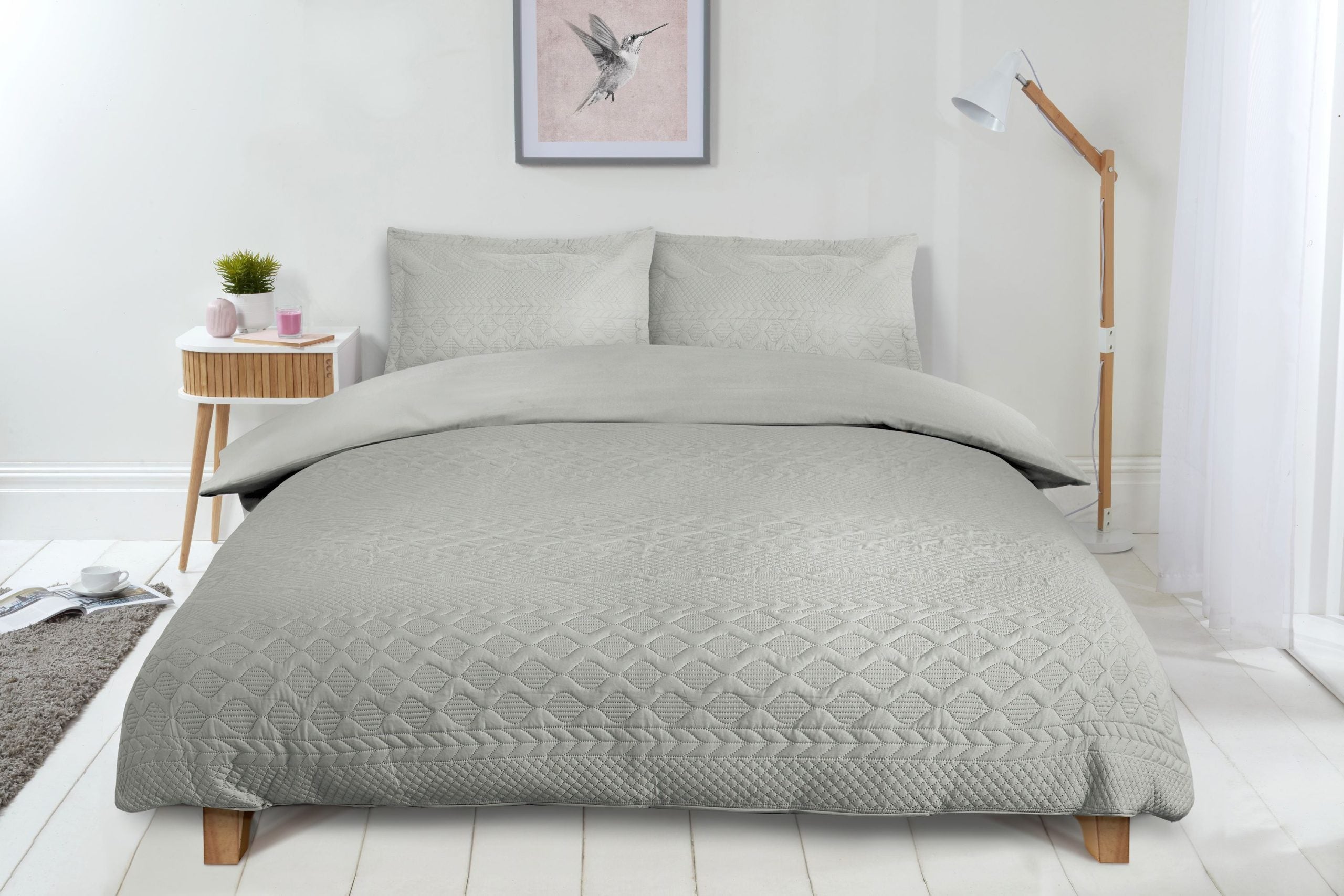 Aran Luxury Quilted Duvet Cover Set | Silver | King & Double | Kumperi
