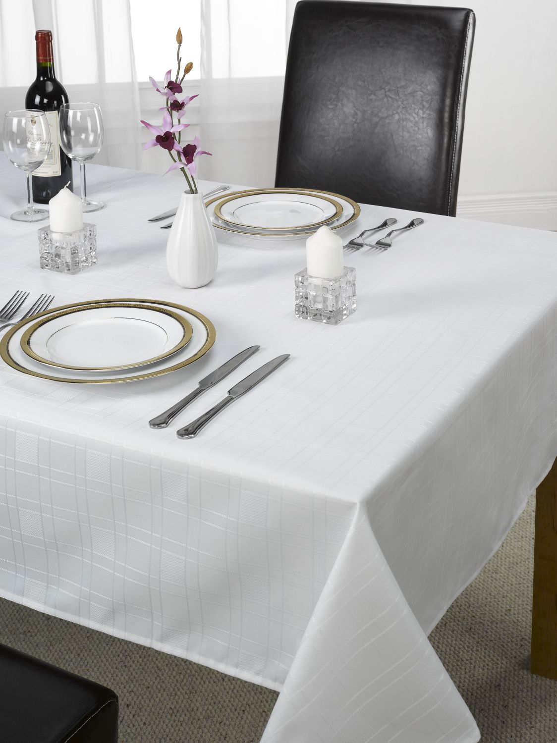 Chequers Tablecloth White | 60x84" | Fine Dining | Kumperi