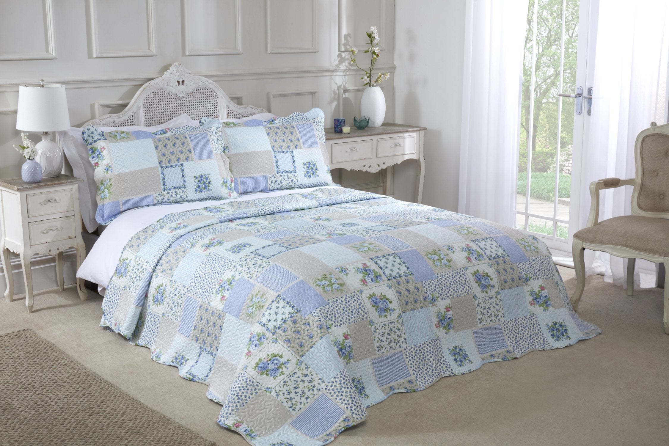 Hathaway Cotswold Luxury Quilted Bedspread Set Blue