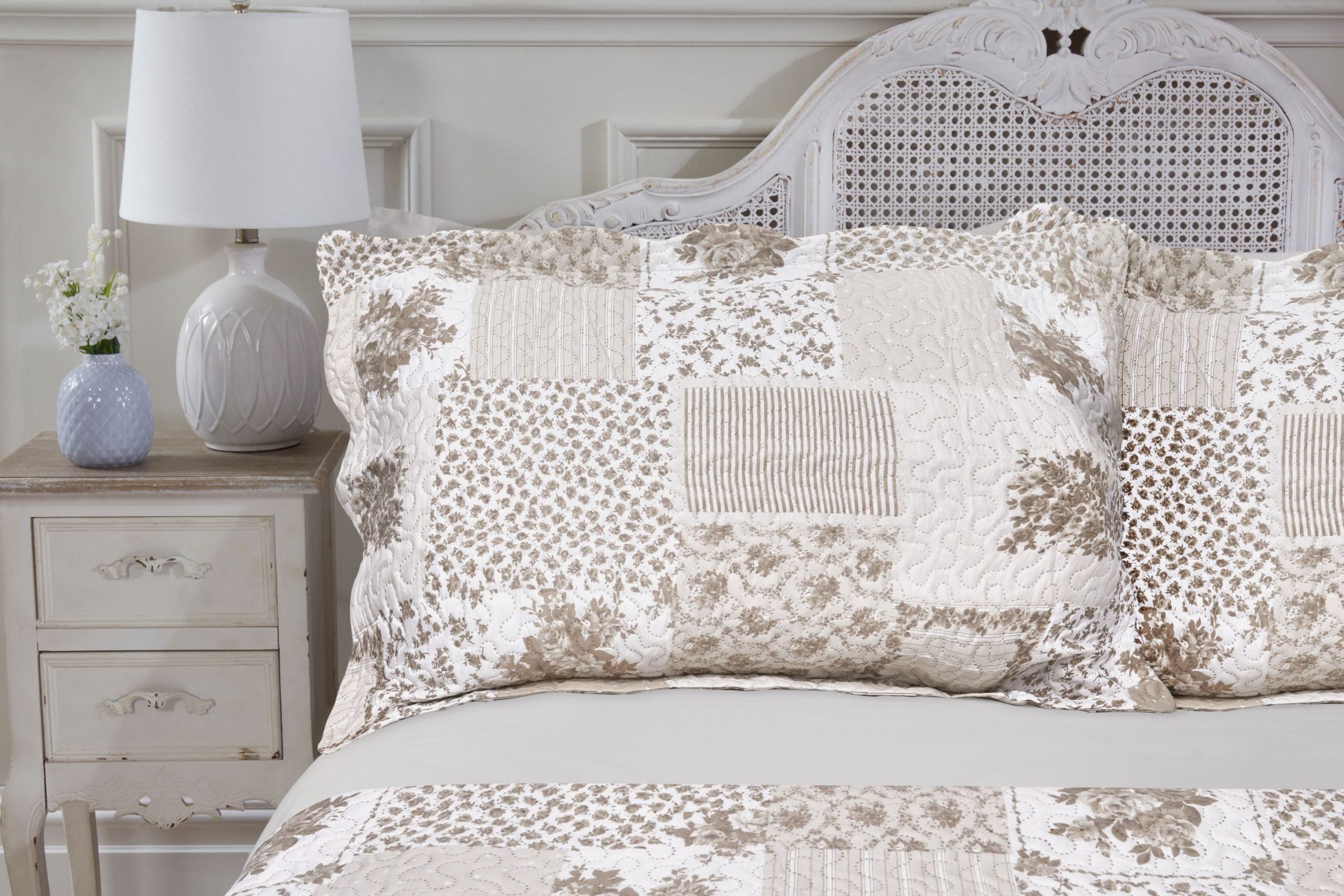 Hathaway Cotswold Luxury Quilted Bedspread Set Natural | Kumperi | Single, Double & King 