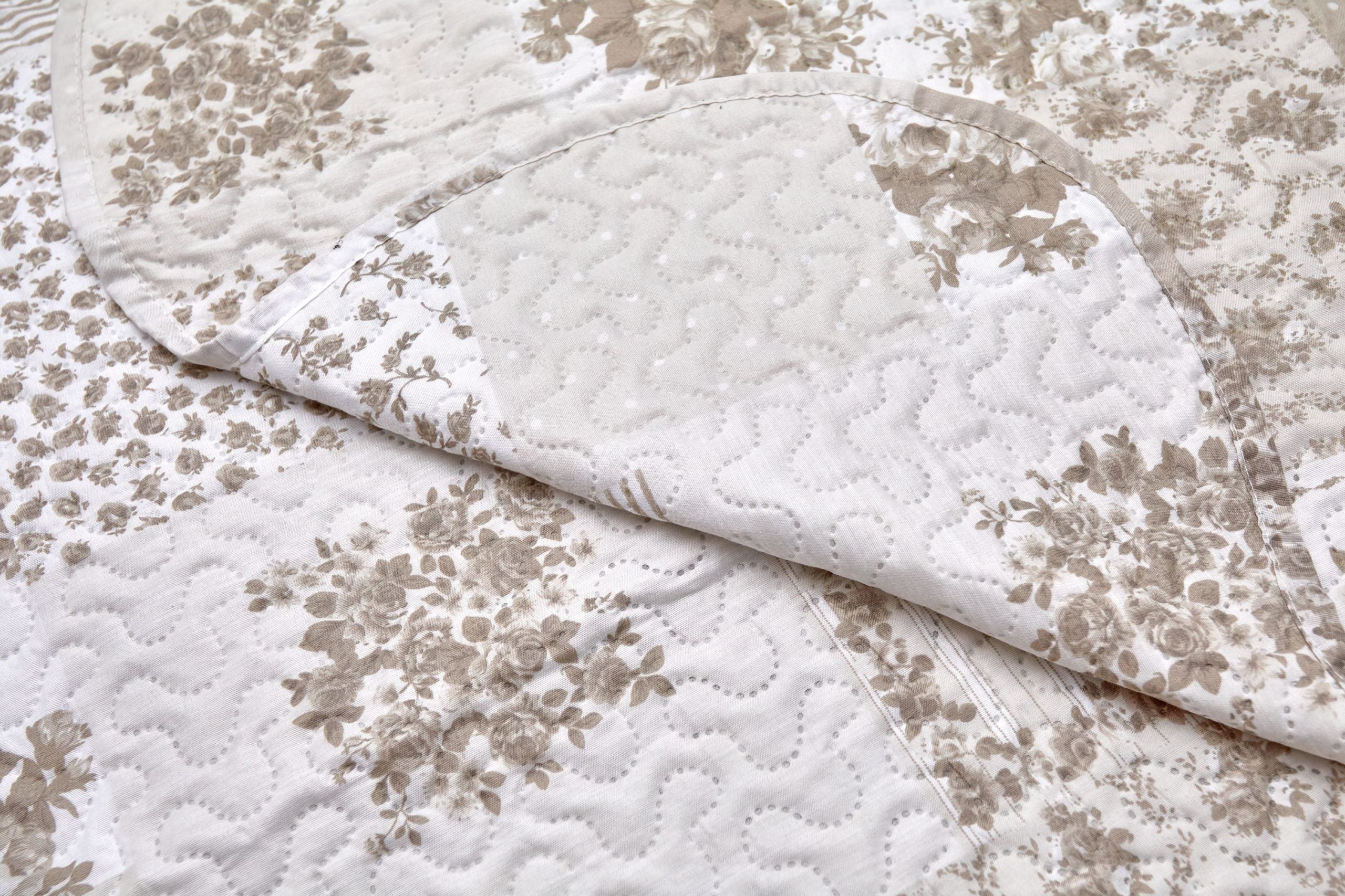 Hathaway Cotswold Luxury Quilted Bedspread Set Natural | Kumperi | Single, Double & King 