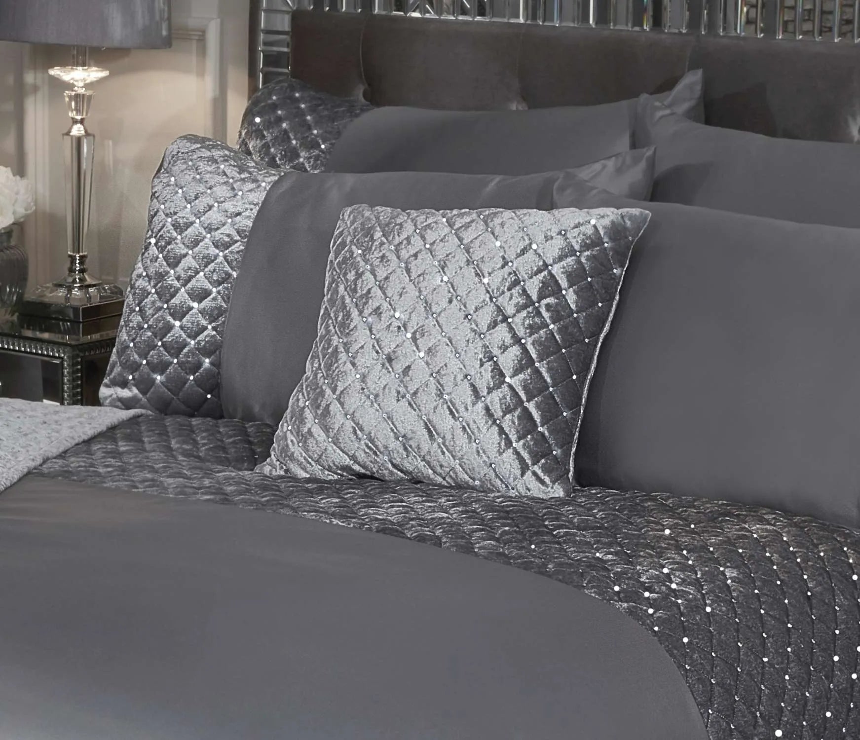 Glamour Quilted Sequin Velvet Cushion Cover | Silver | 43x43cm | Kumperi