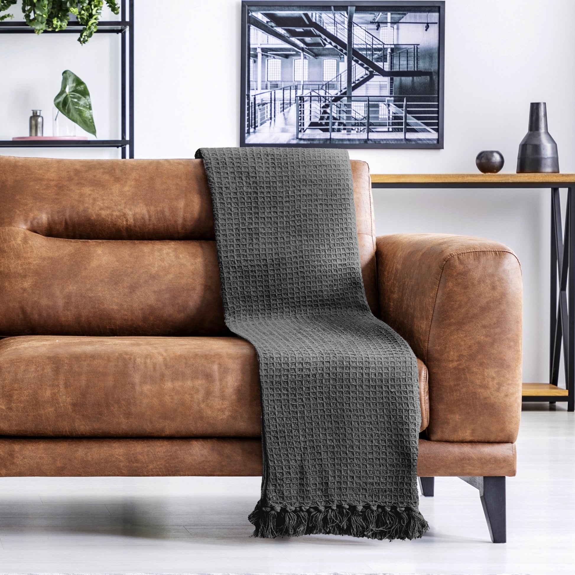 Honeycomb Throw | Charcoal | 177x254cm | 100% Recycled Cotton | Kumperi