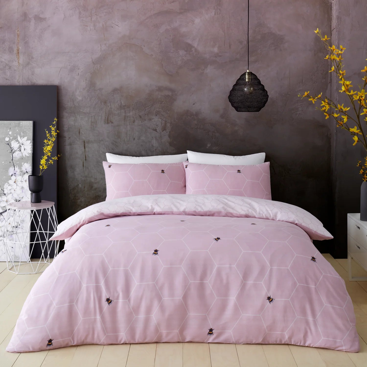 Gaveno Cavailia Bee Happy King Duvet Cover Set | Blush Pink Honeycomb | Kumperi