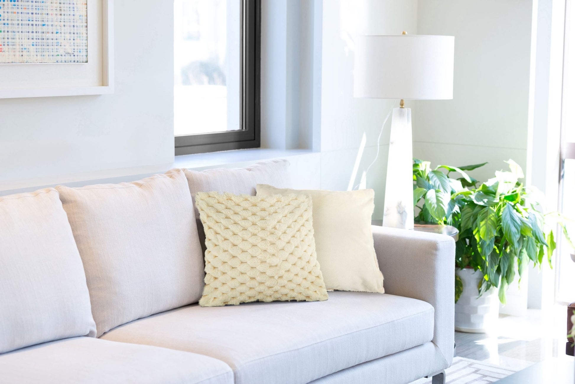 Lush Luxury Faux Fur Cushion Cover | Cream | 43x43cm | Kumperi